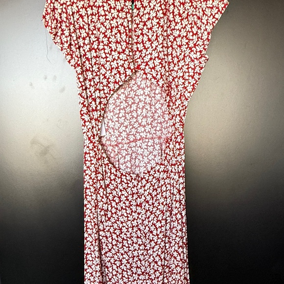 Reformation, Gavin, size 10, fits closer to 8 - Picture 4 of 5